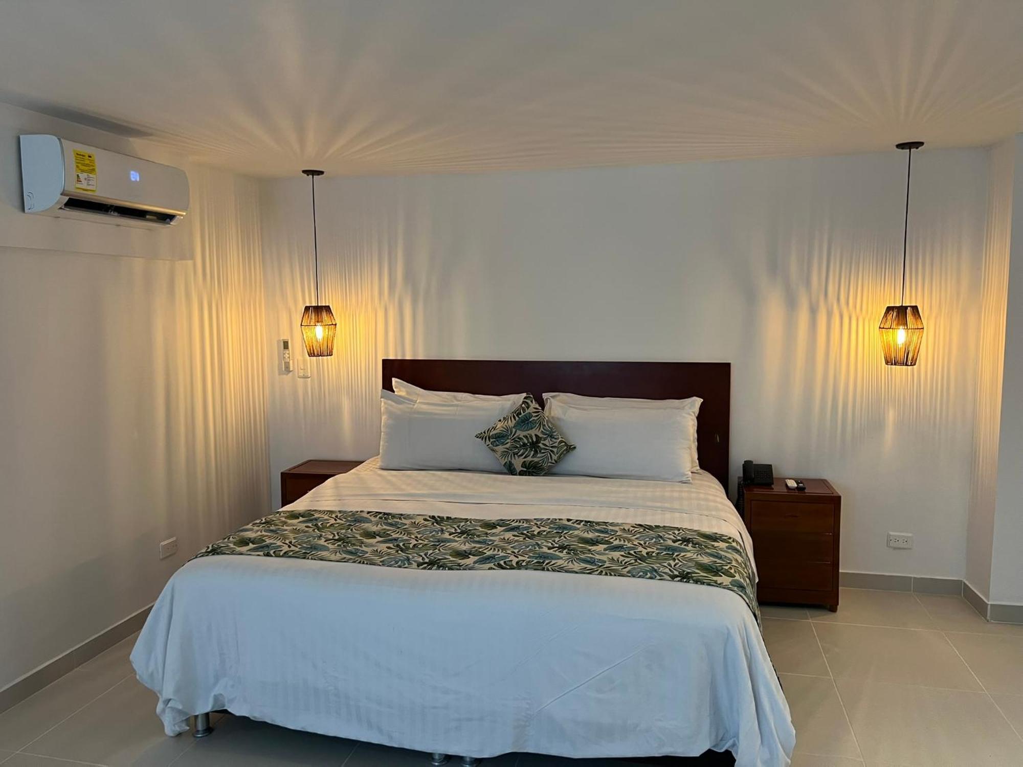 Hotel Playa Club Картахена Экстерьер фото